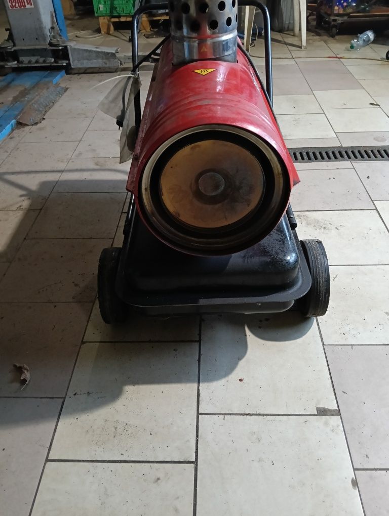 Nagrzewnica olejowa z odprowadzeniem spalin