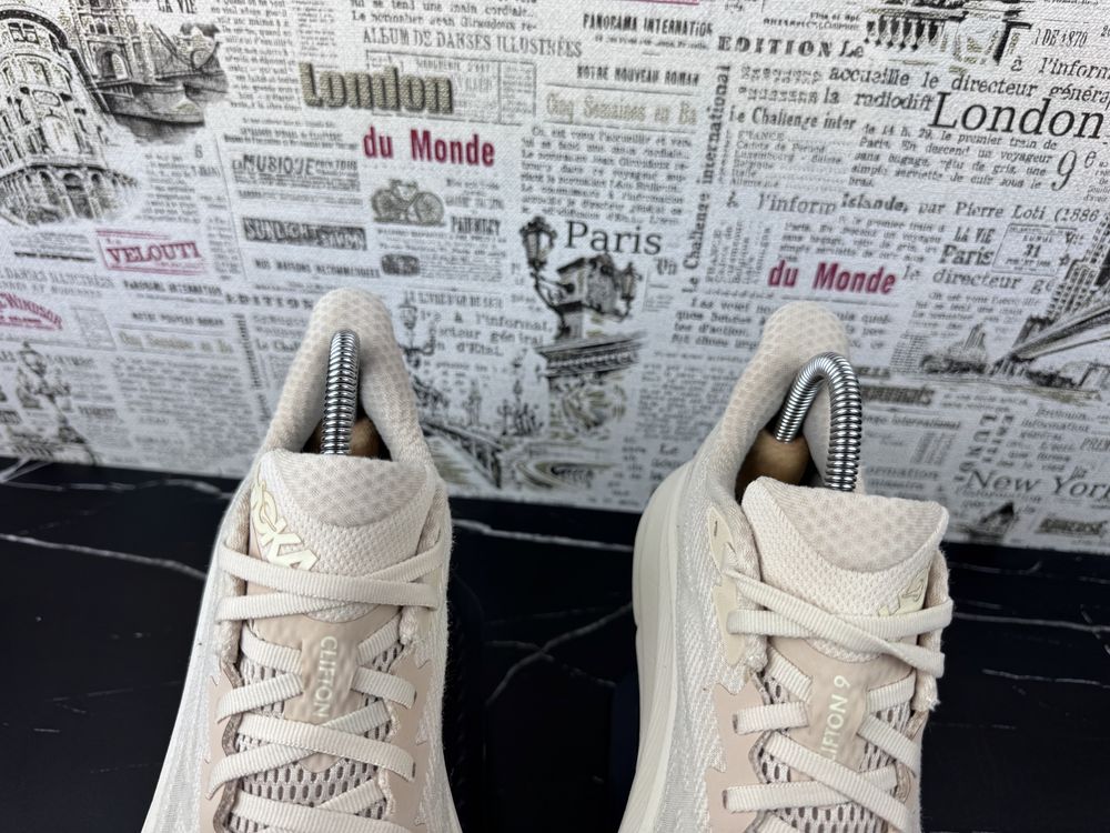 Оригінал Розмір 40 Кросівки Hoka One One Clifton 9 Взуття