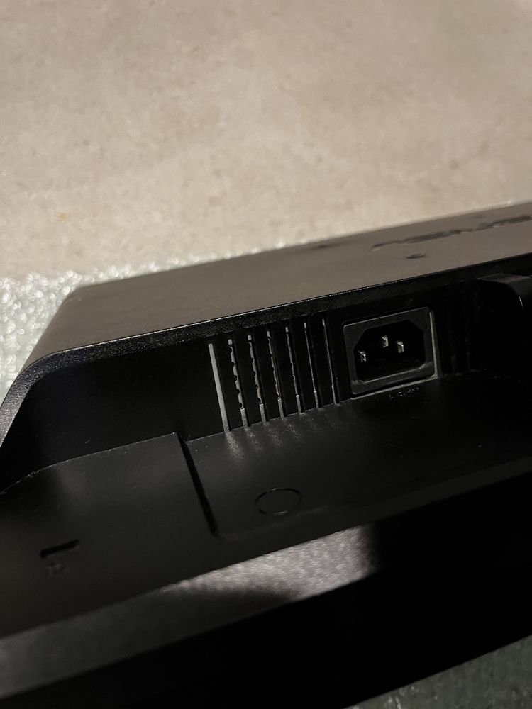 Komputer + Monitor Acer Aspire M3970 – i5, 6GB RAM, 1TB HDD