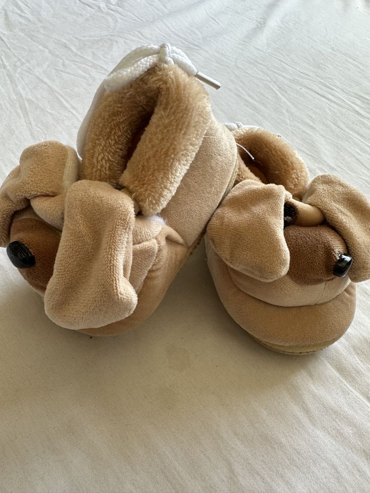 Buty dla niemowląt w kształcie psa