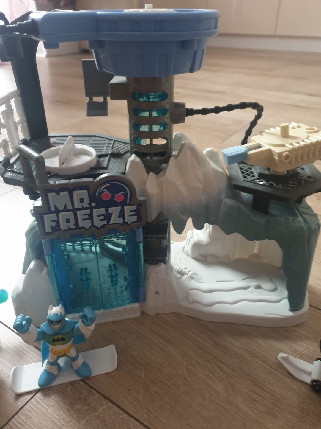 Dc imaginext Mr. Freeze i batman baza