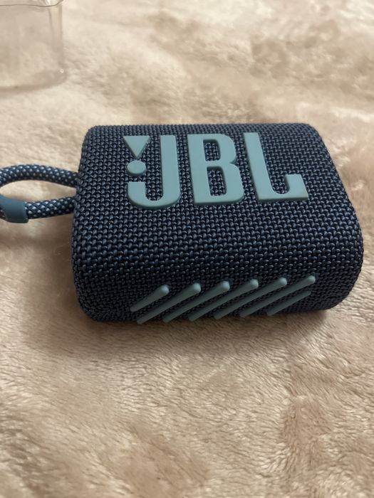 Колонка , JBL гарна , та сучасна