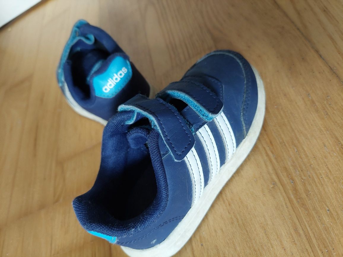 Buty sportowe dziecięce  Adidas r. 24