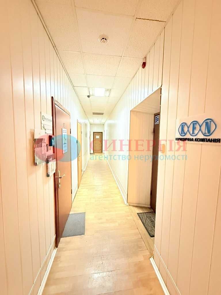 Офіс (поверх) в офісній будівлі 518м. Гоголівська, Січових Стрільців
