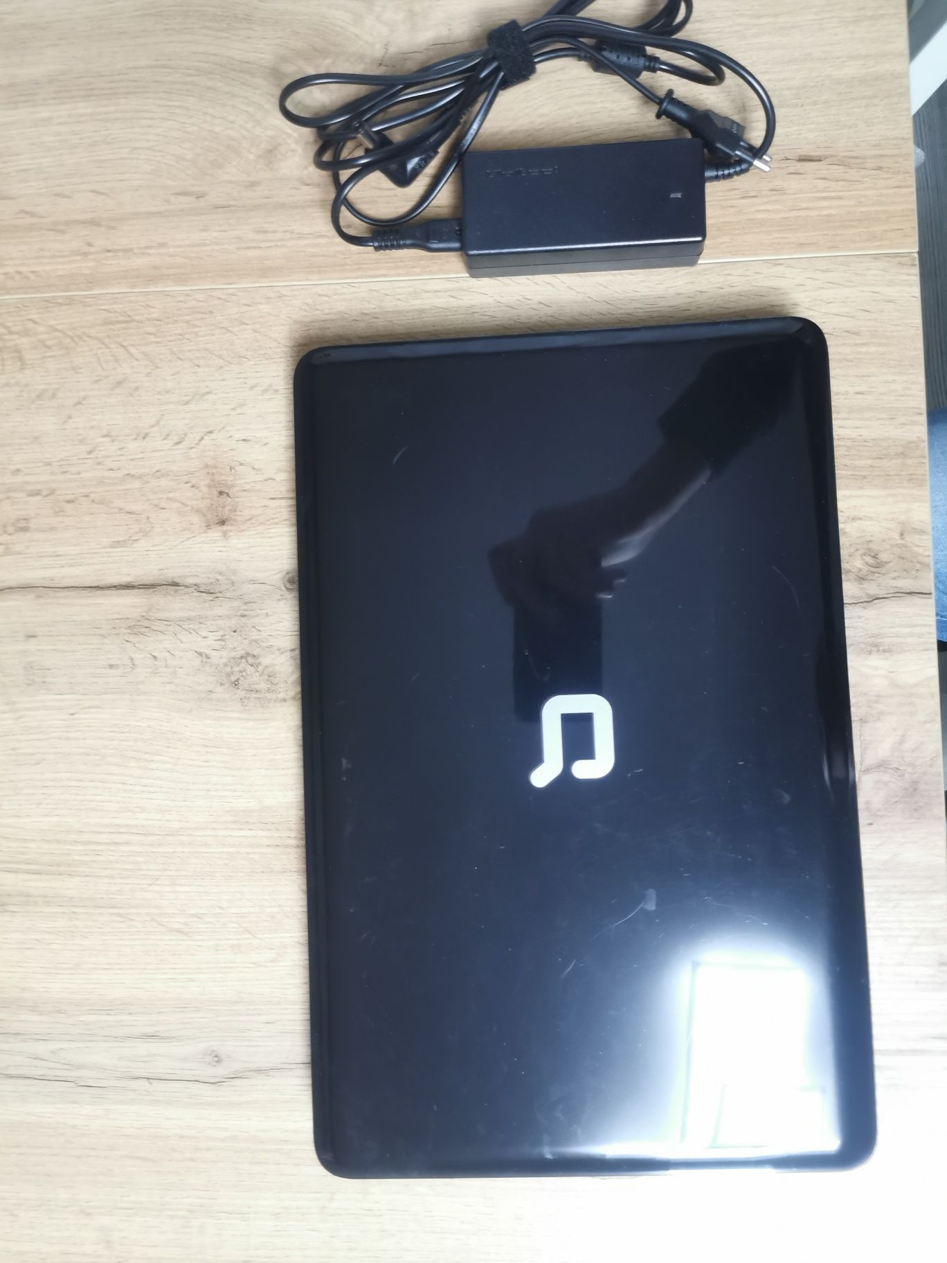 Sprzedam laptop compaq