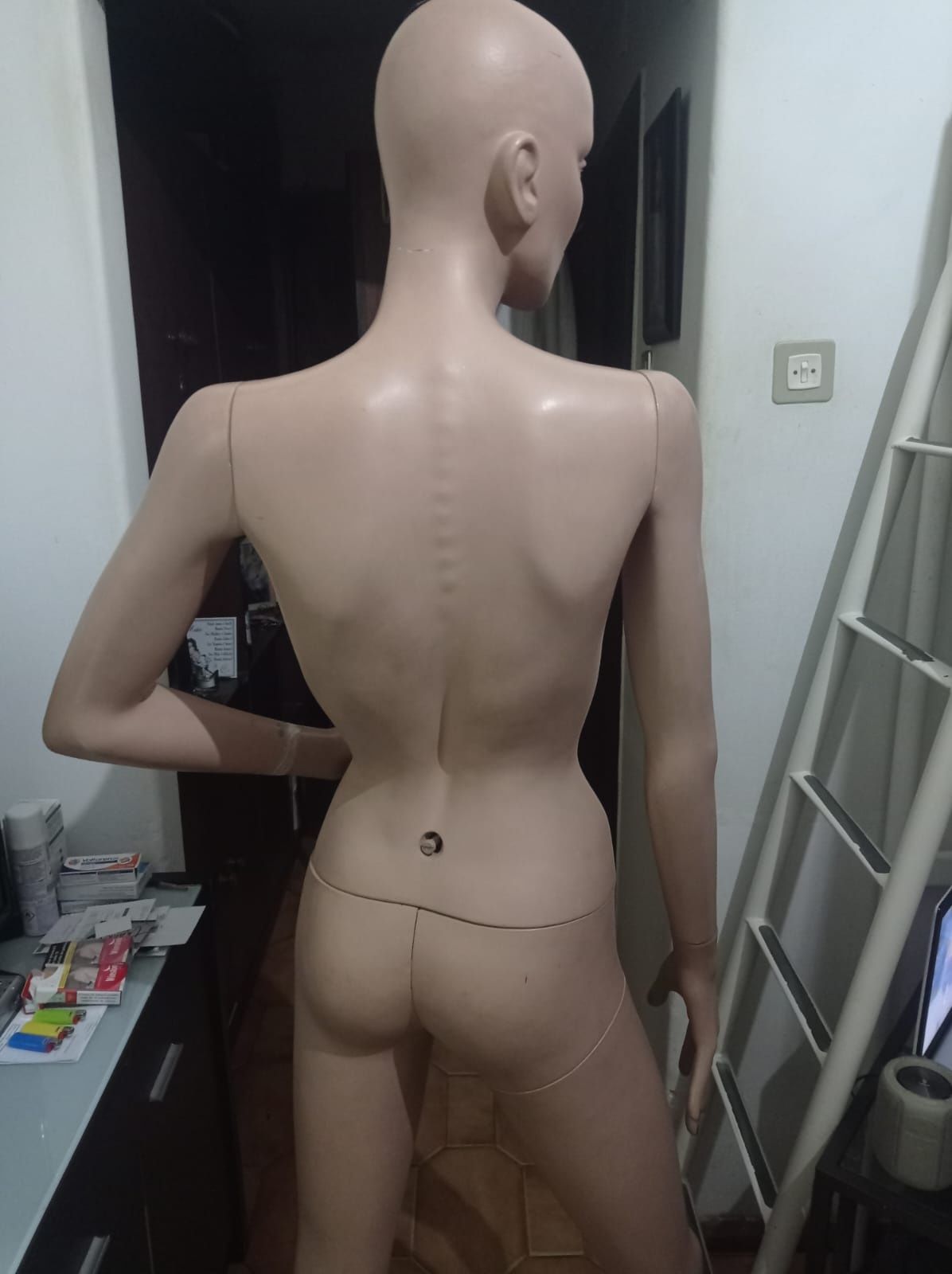 Vende se Manequim de Senhora