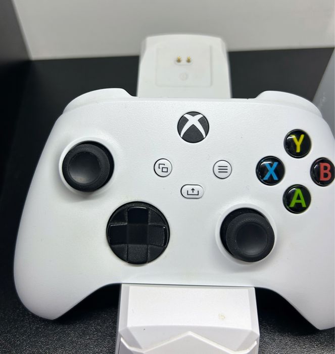 Продам Xbox Series S ( ідеал)