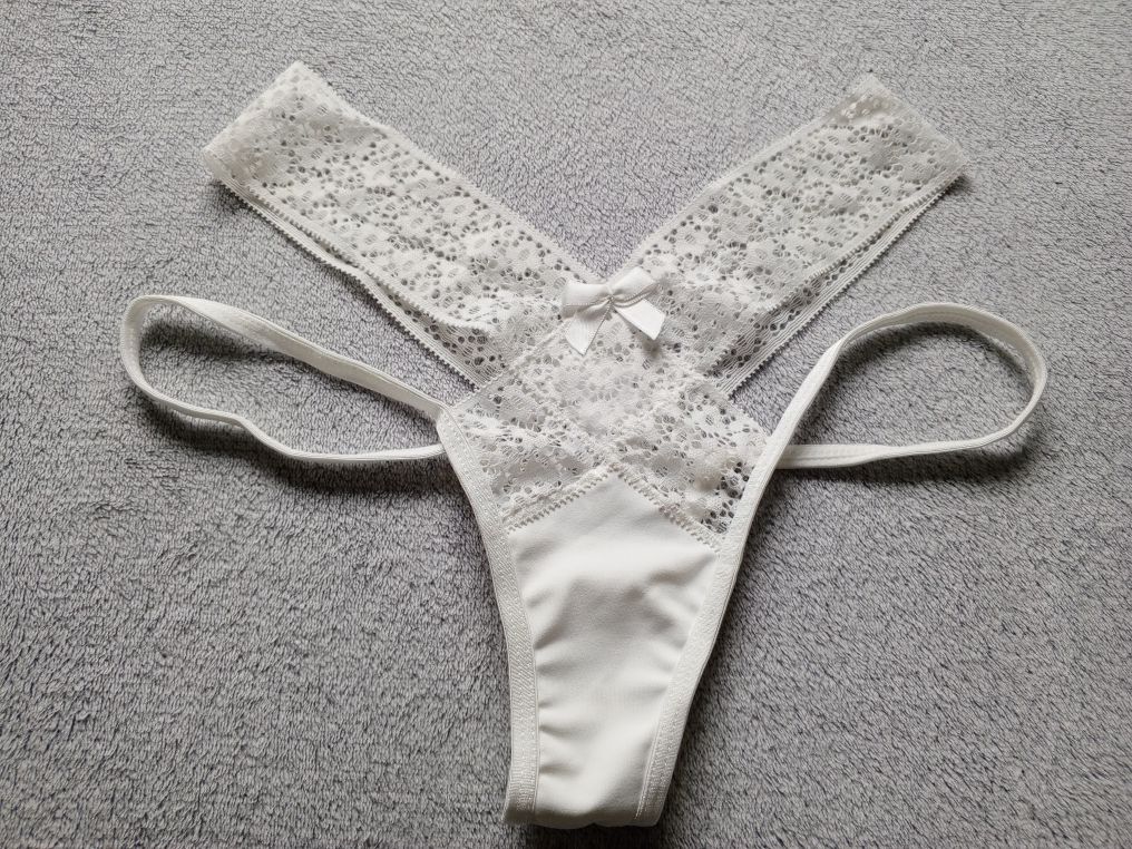 Majtki damskie stringi M białe 36/38