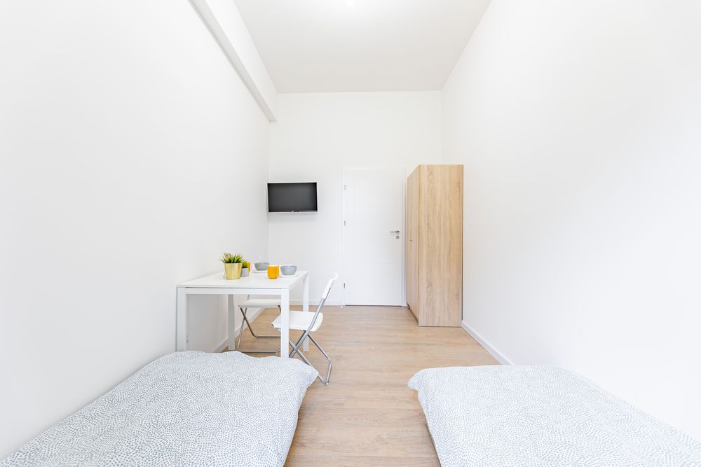 Nowe komfortowe NOCLEGI dla FIRM Centrum obok "Metra"