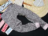 Kappahl - piżamowe spodnie zebra r 110/116