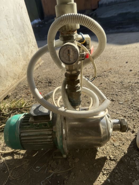 Wilo MHI 405 . Багатоступеневий відцентровий насос.