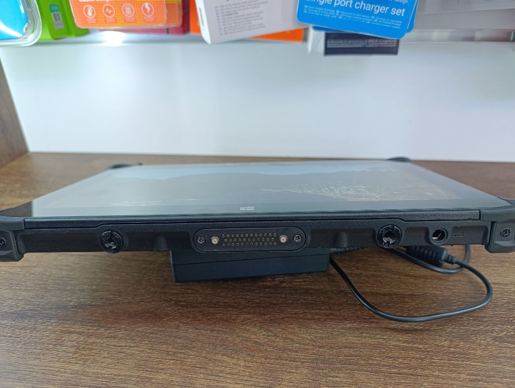 Сенсорний планшет Windows xTablet t1600