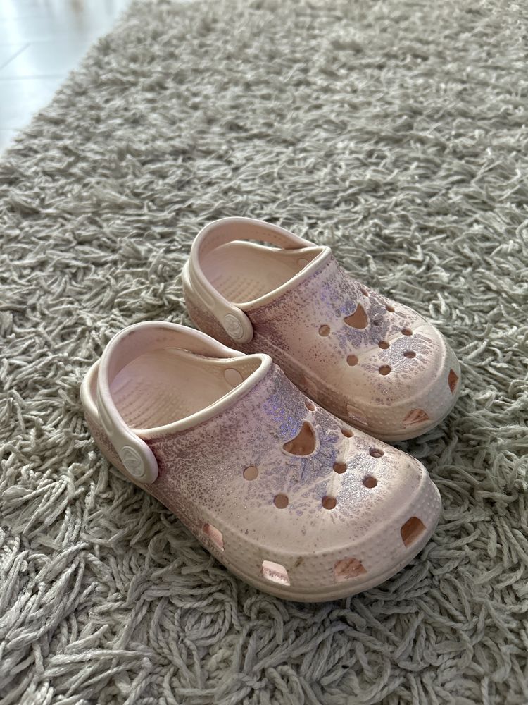 Klapki a’la crocs 28