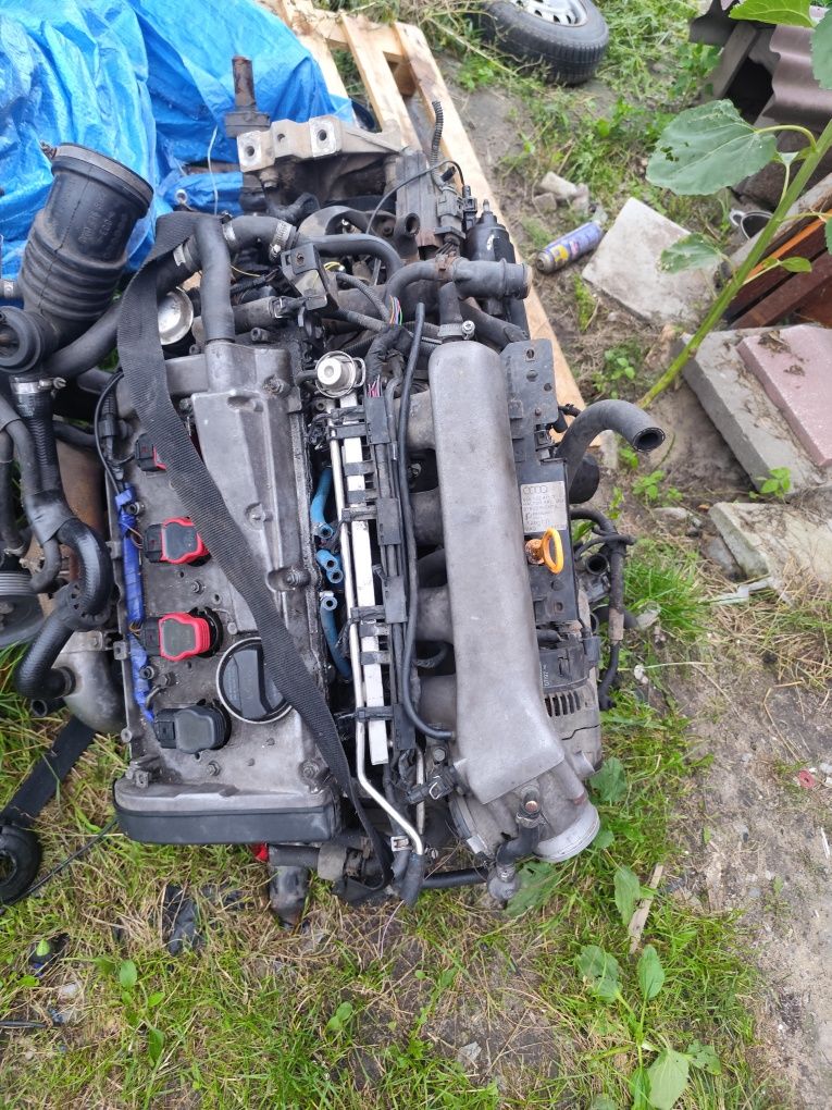 Silnik 1.8 t aum