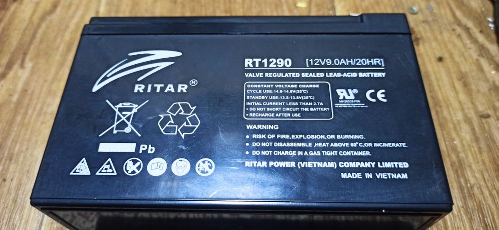 Источник бесперебойного питания Logicpower