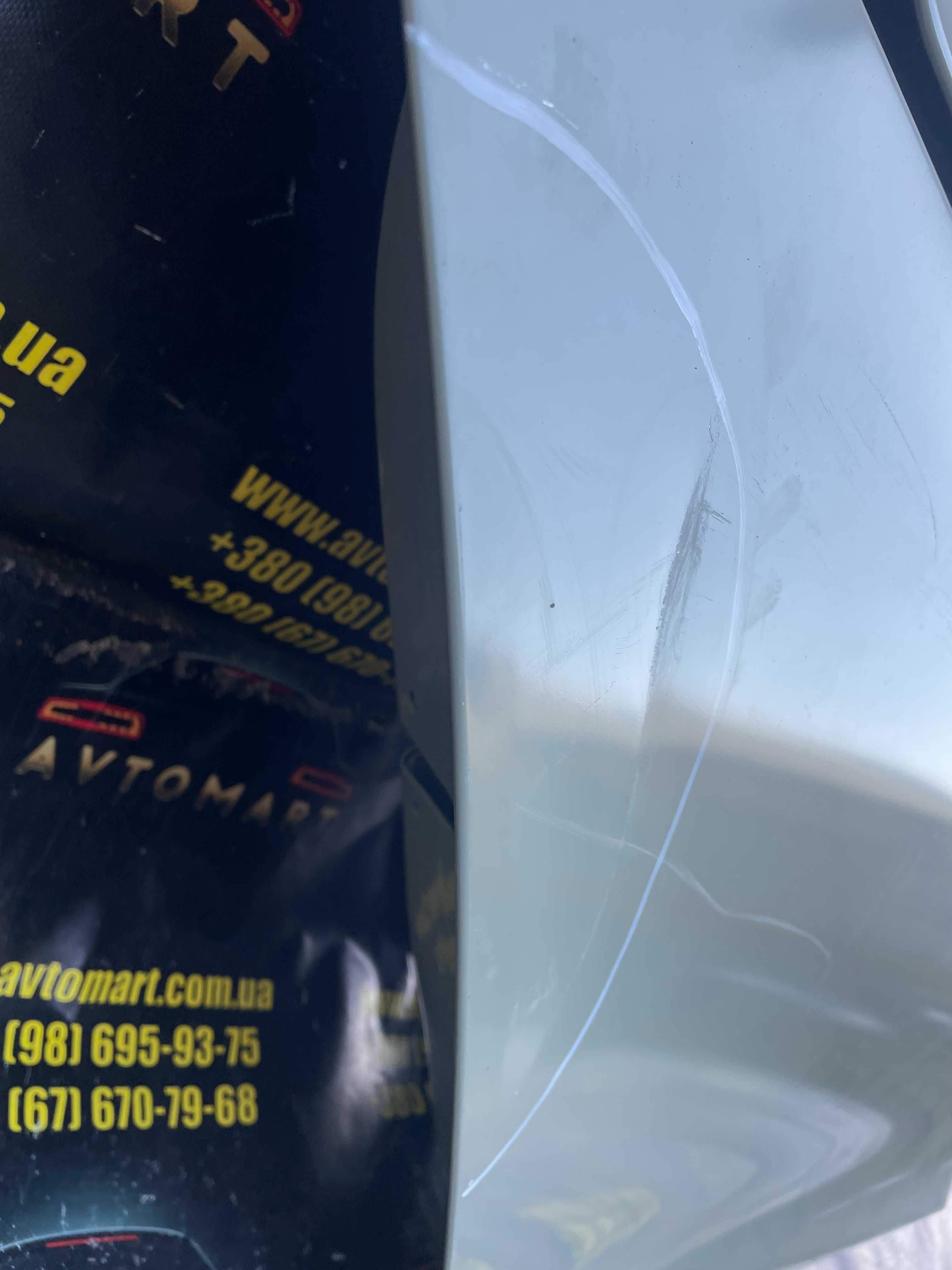 Двері задні праві Tesla 3 дверь задняя правая Tesla 3 1081440-E0-C