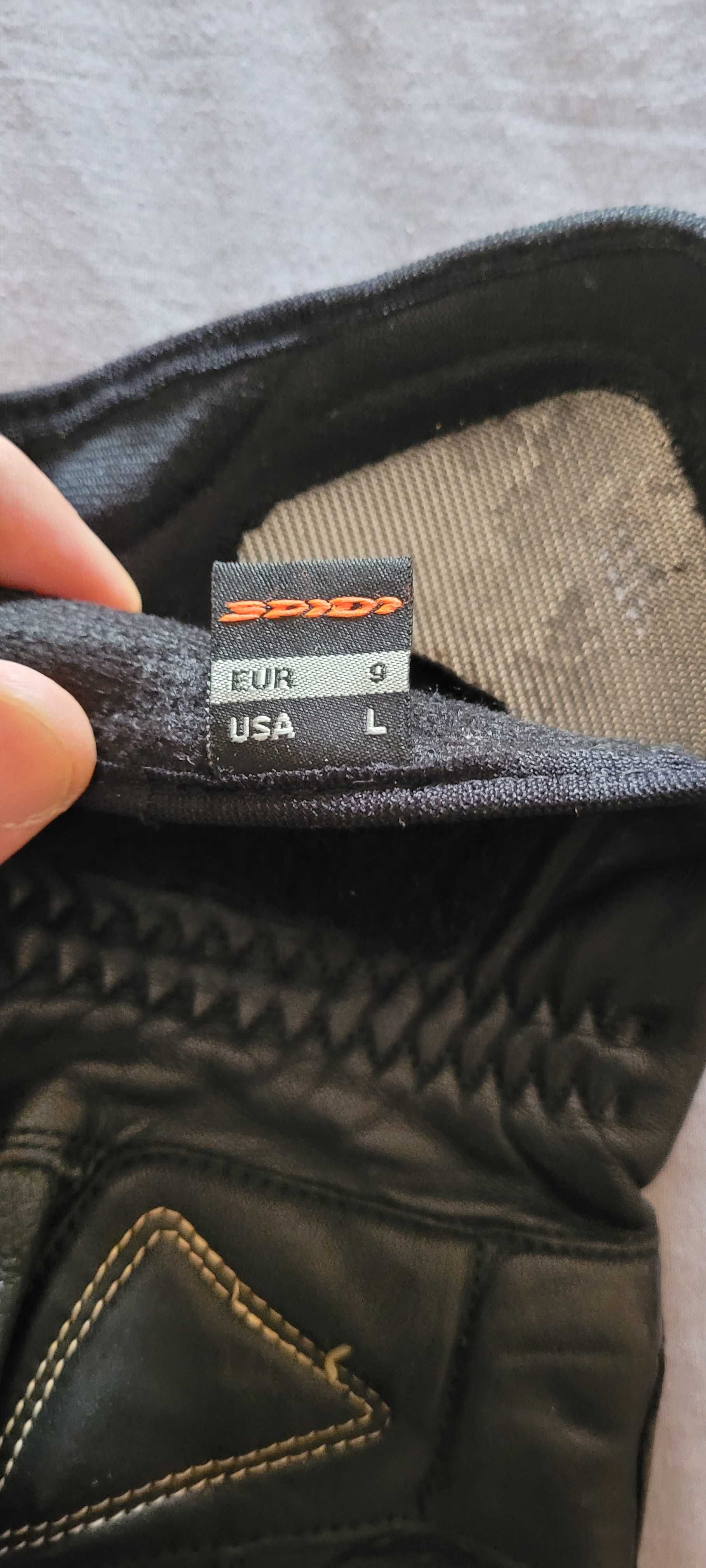 Luvas moto Spidi e calções moto Dainese