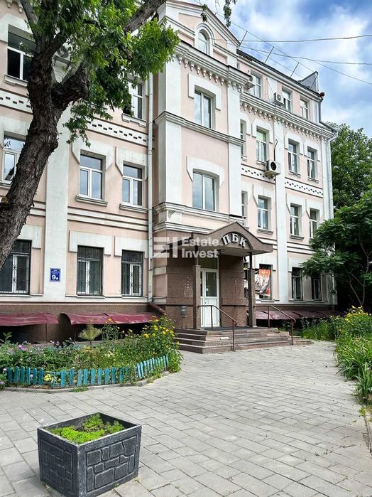 Здам офіс в центрі міста за адресою: пров. Троїцький, 9В