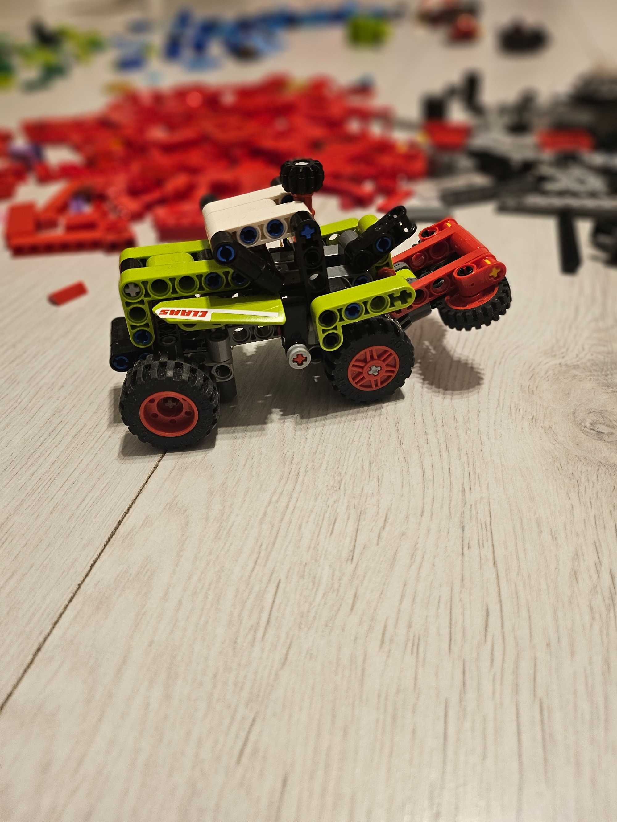 Lego technic 42102 traktor MINI CLAAS XERION