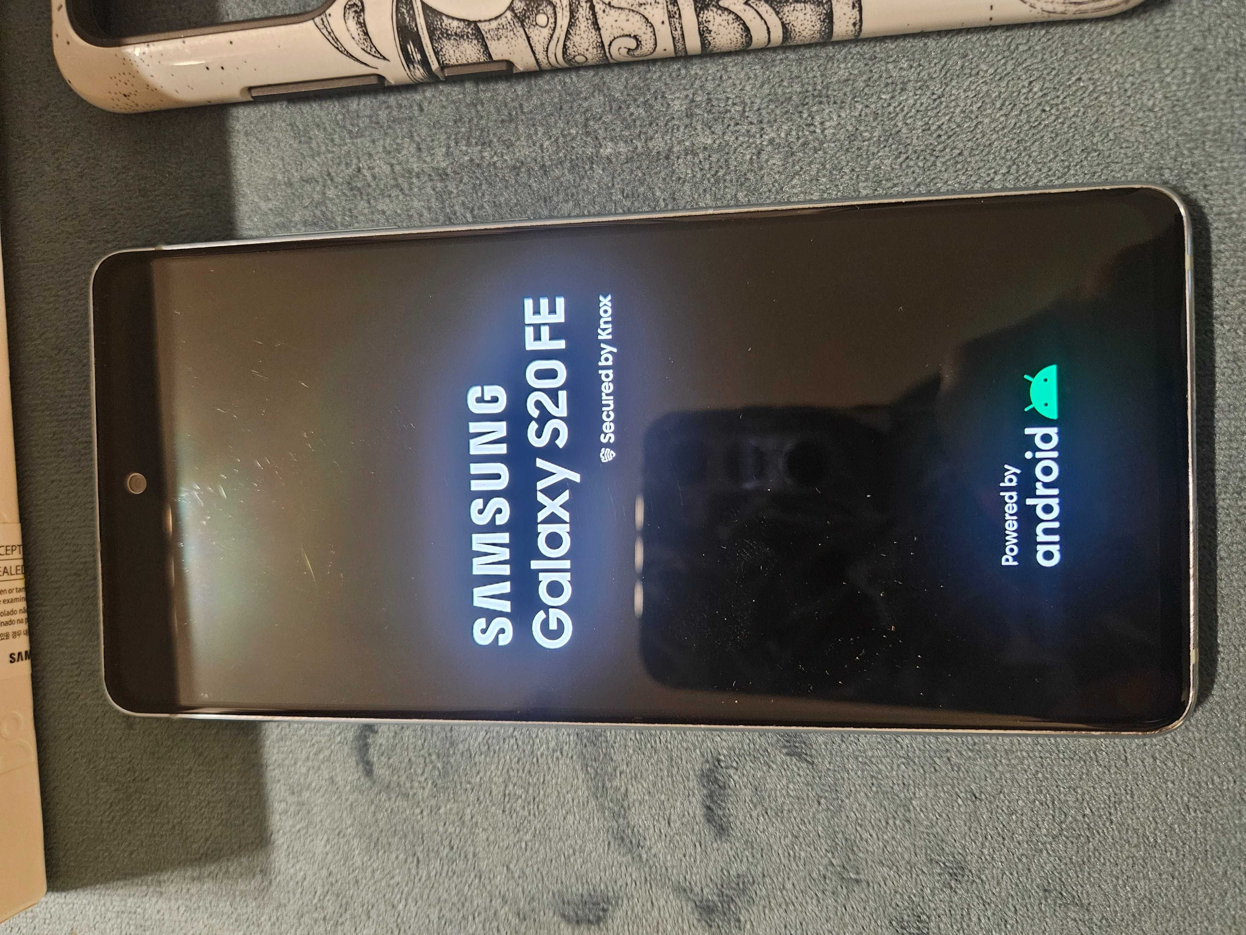 Samsung s20 fe miętowy