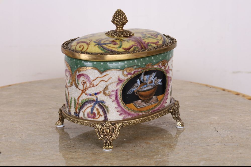 Антикварна порцелянова бронзова шкатулка бронза скринька  скарбничка