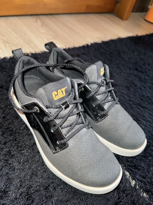 Кеди-туфлі caterpillar