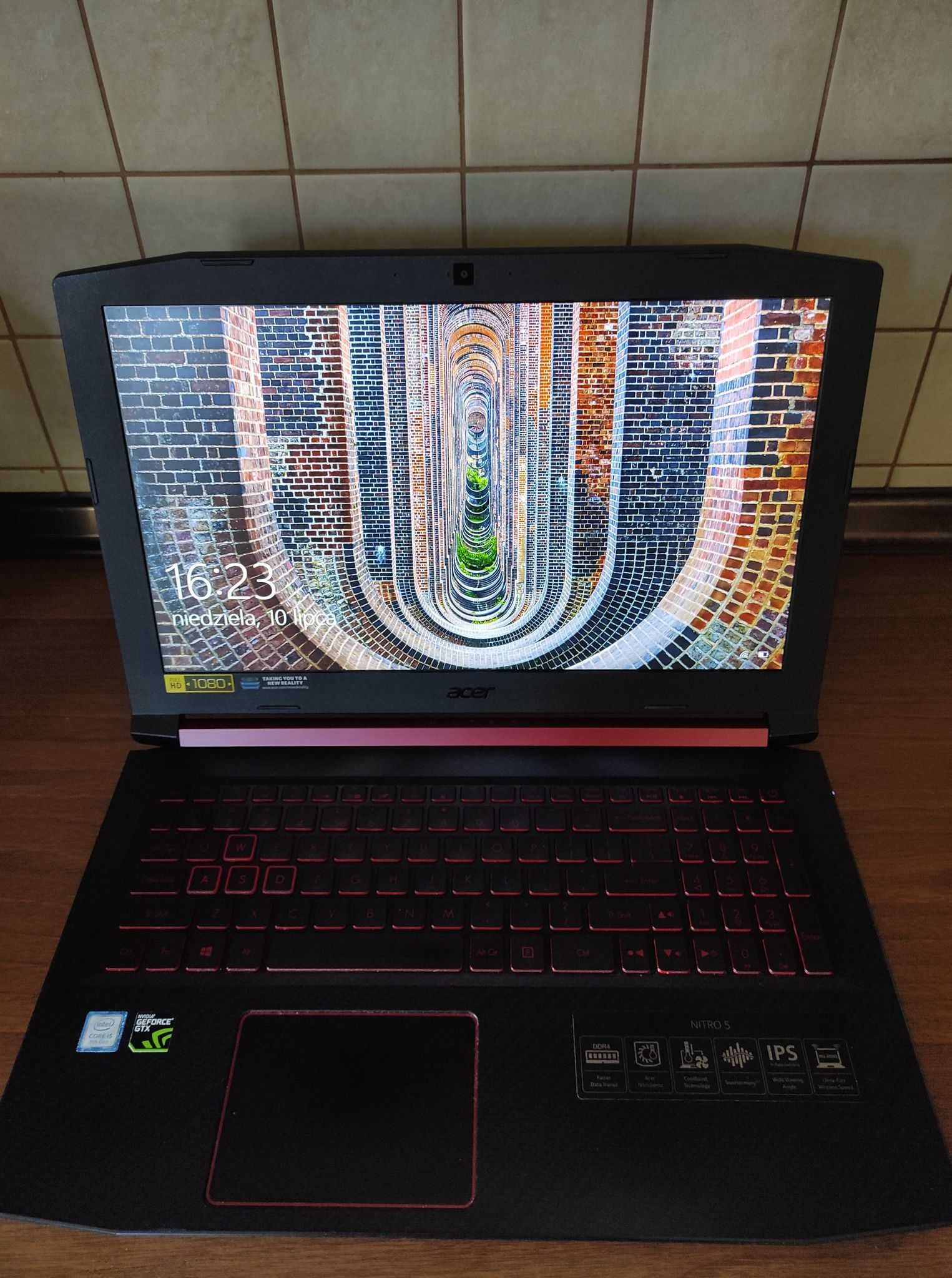 Laptop ACER Nitro 5  15.6 IPS i5-8300H 8GB RAM 512GB