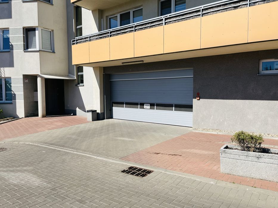 Sprzedam garaż 21m2 - Aleja Jana Pawła II 59E