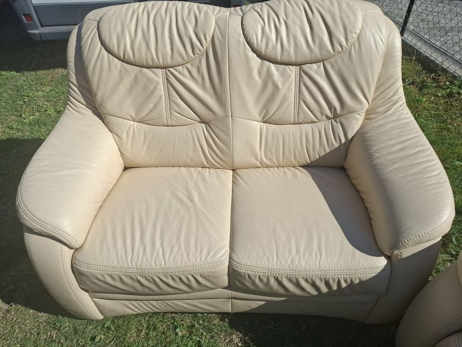 Sofy skórzane dwuosobowe