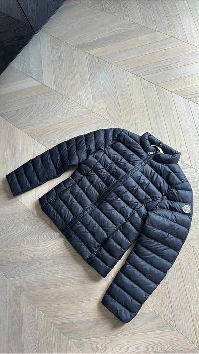 Kurtka puchowa moncler