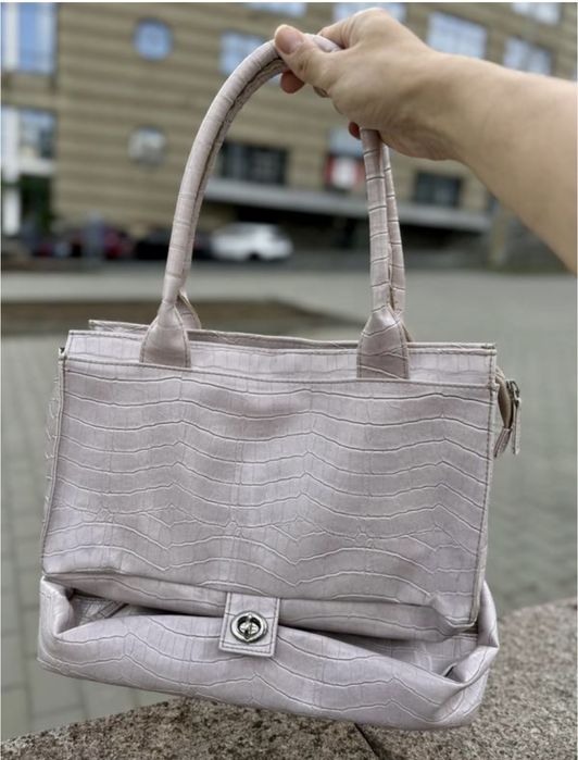 Продам жіночу сумку