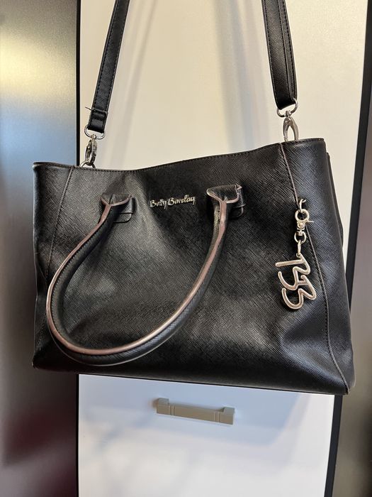 torba duża na ramie czarna skórzana a4 betty barclay z paskiem