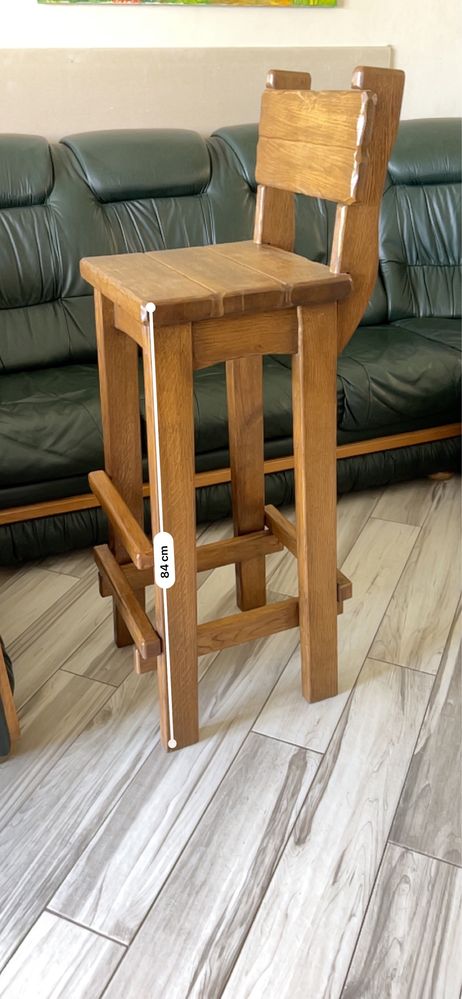 Стілець барний з дуба 2500 грн.