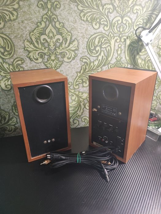 Деревянные колонки Microlab 2.0 | Отличный звук, Bass/Treble