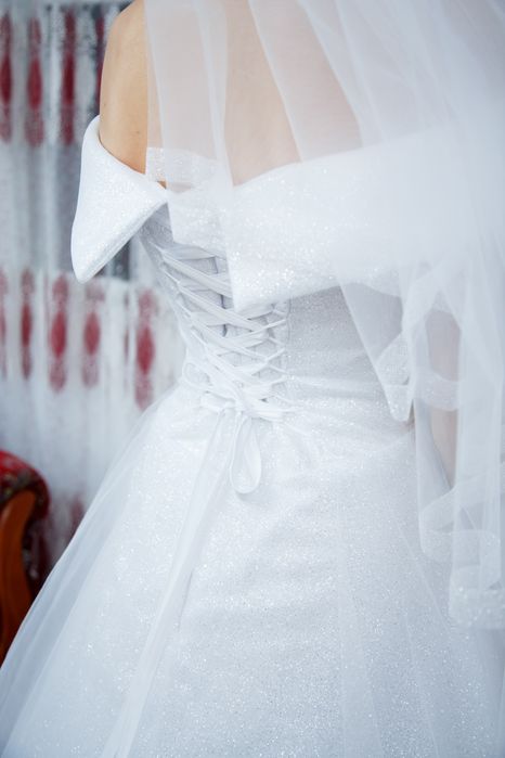 Весільна сукня блискуча Ідеальна відкриті плечі корсет