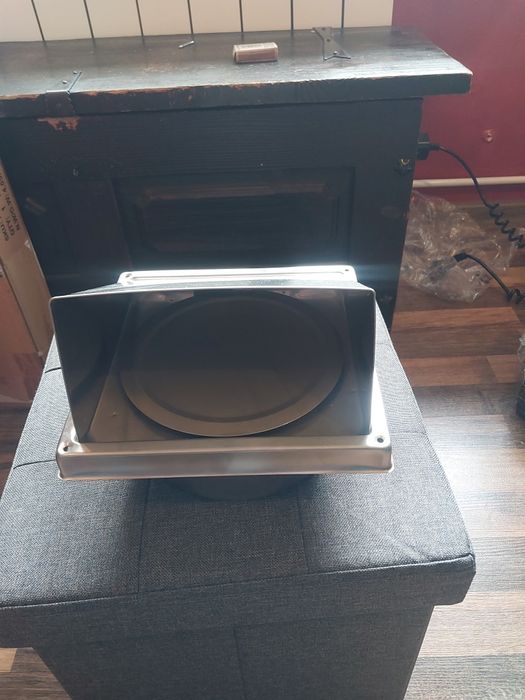 Kratka wentylacyjna cierpnia