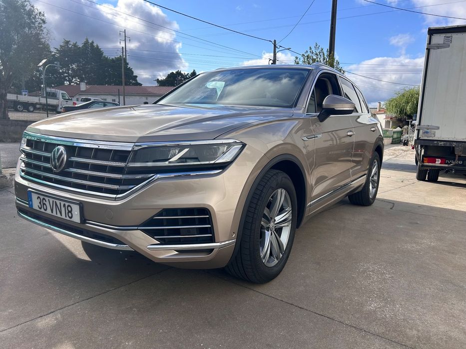 VW Touareg 3.0 TDi V6 R-Line