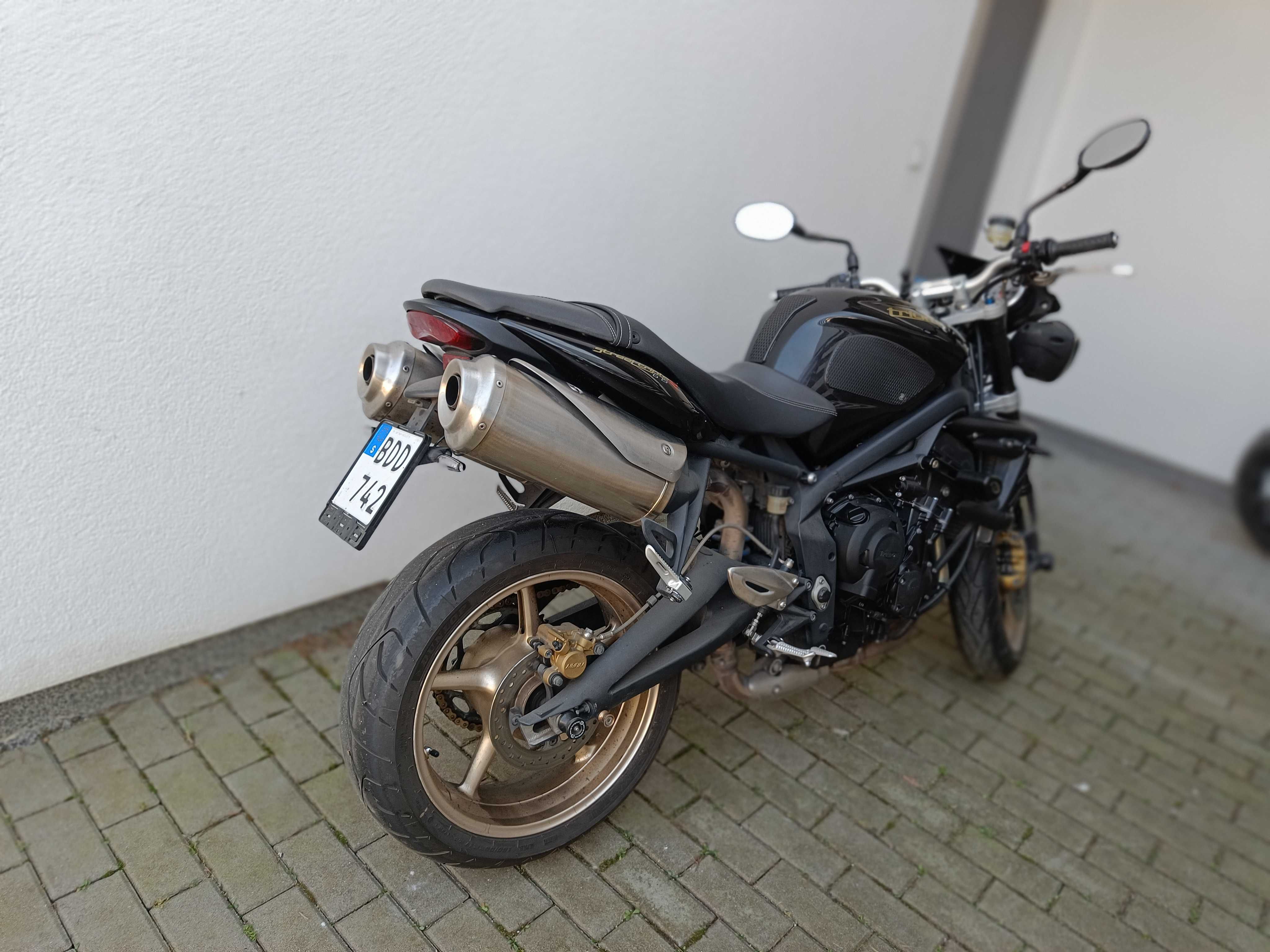 Triumph Street Triple 675 R