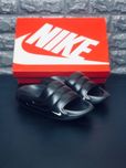 Женские шлепанцы Найк черные уличные Nike Calm Slide black