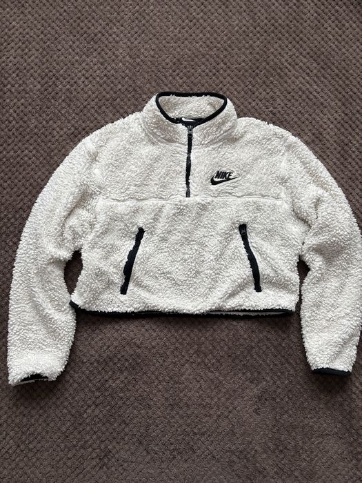 Кроп-топ укорочена кофта Nike