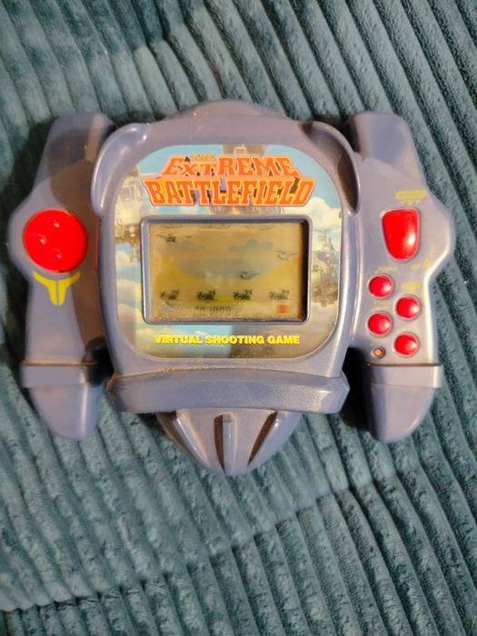 Stara gra elektroniczna stan bardzo dobry