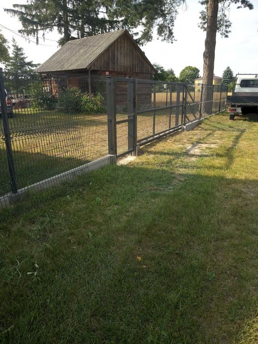 Montaz ogrodzen, ogrodzenia. Automaty