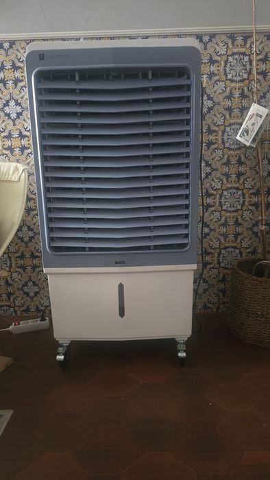 VENTILADOR DE AR ​​C/ HUMIFICADOR E COMANDO 200W 60 LITROS | 40-52M2