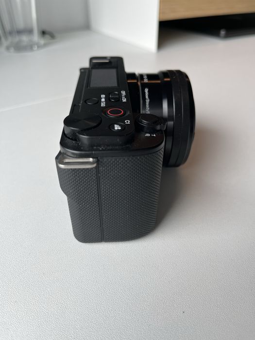 Aparat Sony ZV-E10 | Samo body |Stan idealny, jak nowy | Mały przebieg
