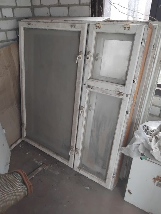 Продам два окна двойных