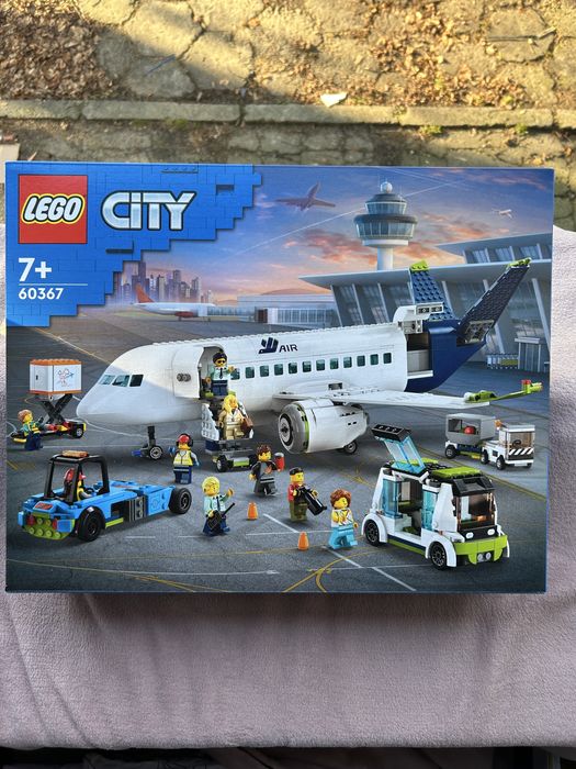 LEGO City Samolot pasażerski 60367