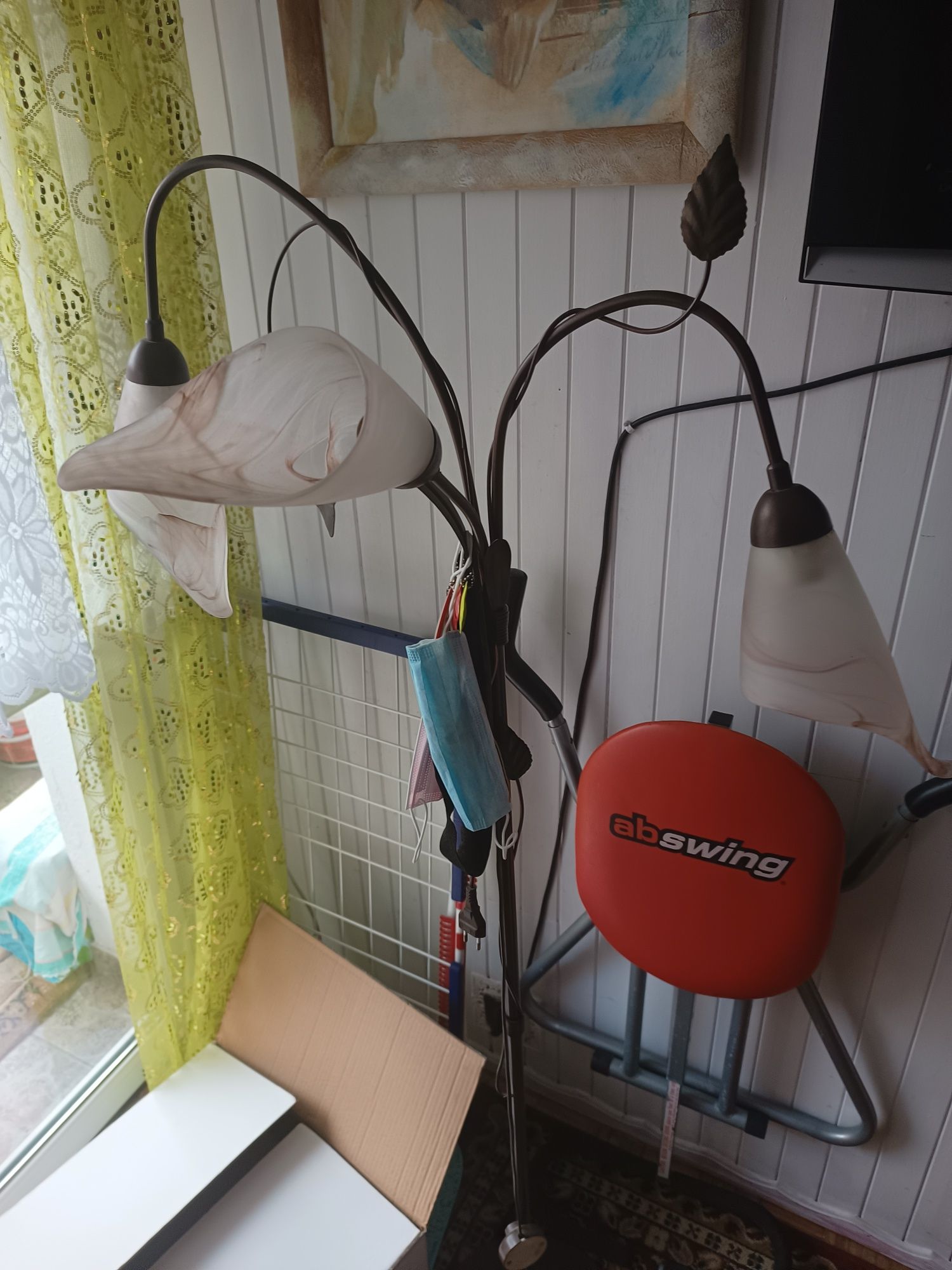 Sprzedam żyrandol i lampę stojąca