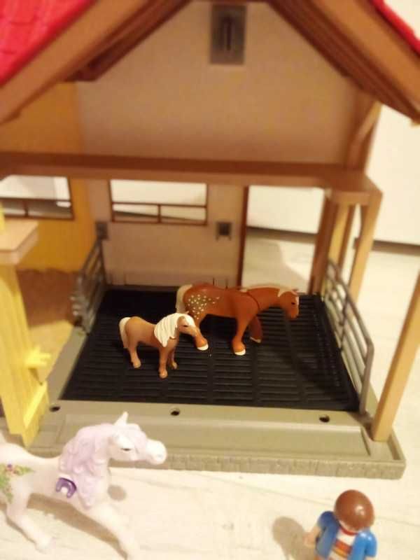 stajnia schleich Playmobil domek dom