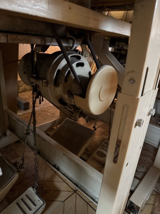 Продам оверлок чотириниткови PROTEX, 380 V