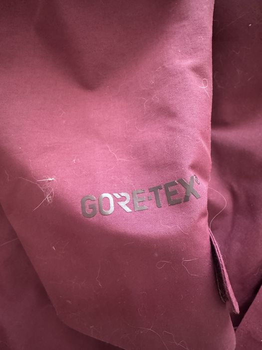 Сноубордична жіноча курточка Burton, розмір М (повномірна)